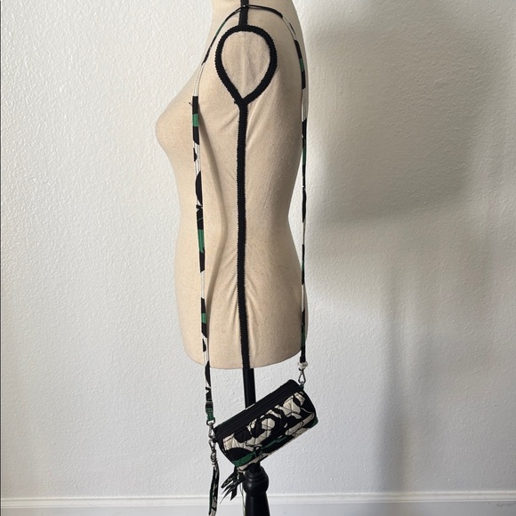 Vera Bradley All in One Crossbody for iPhone 6+ - “Imperial Rose” design - NWT - Picture 12 of 13